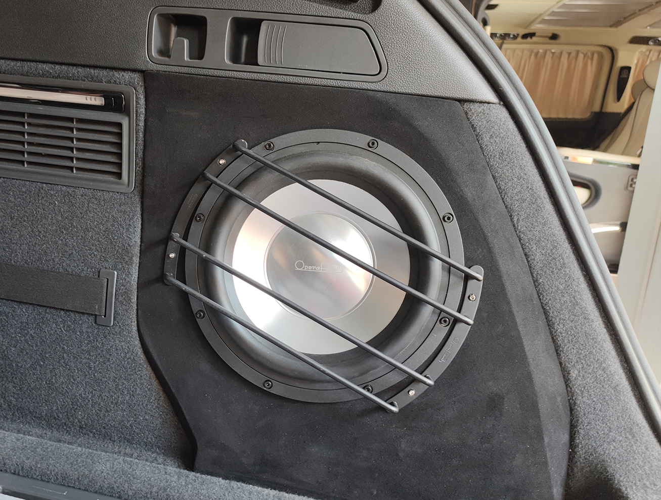 奥迪Q5音响升级案例，想要提升车载靓声品...