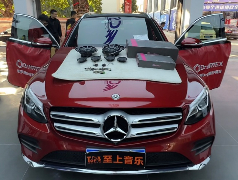 奔驰GLC260改装迈博特 三分频原位升级提升听感！