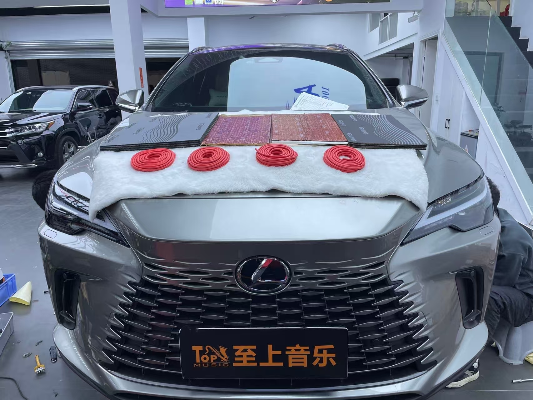 雷克萨斯RX350h隔音升级，为驾驶增添...