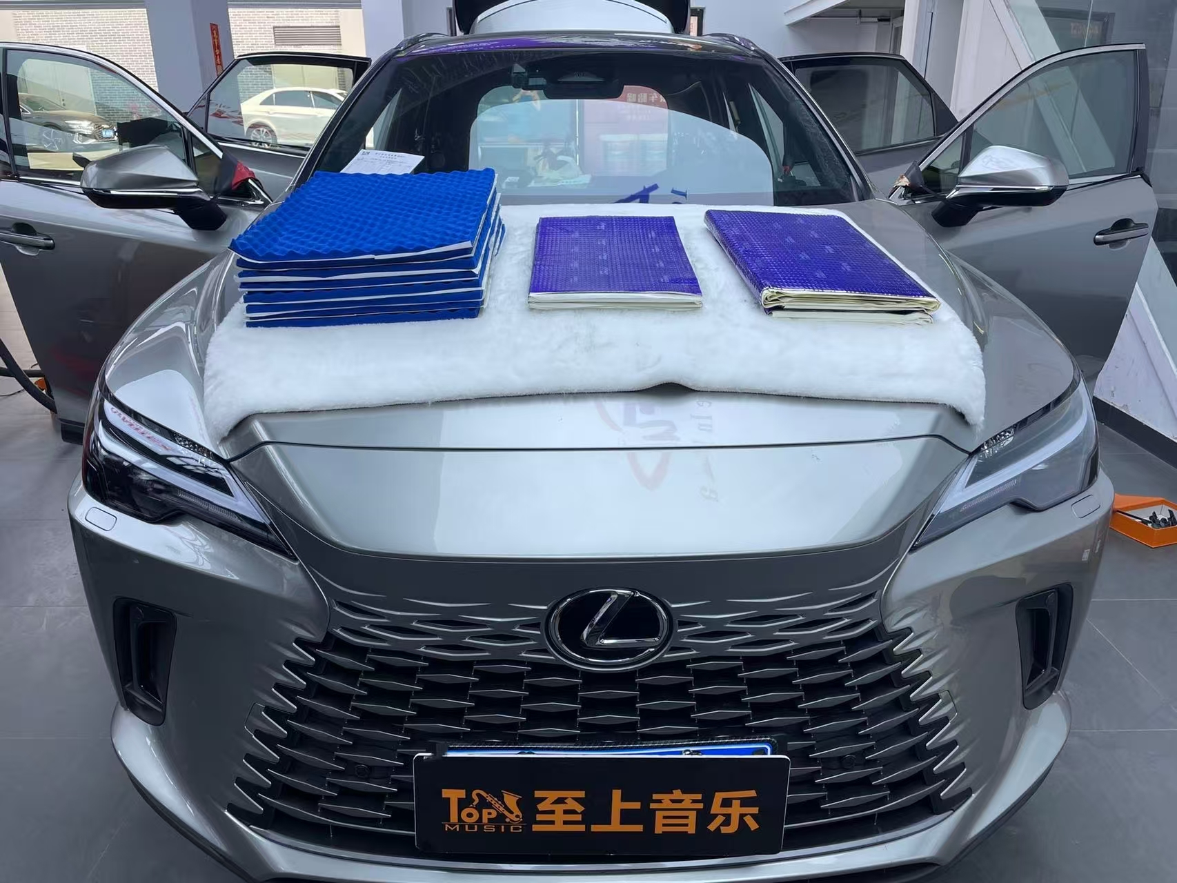 雷克萨斯RX350h隔音升级，开启安静舒...