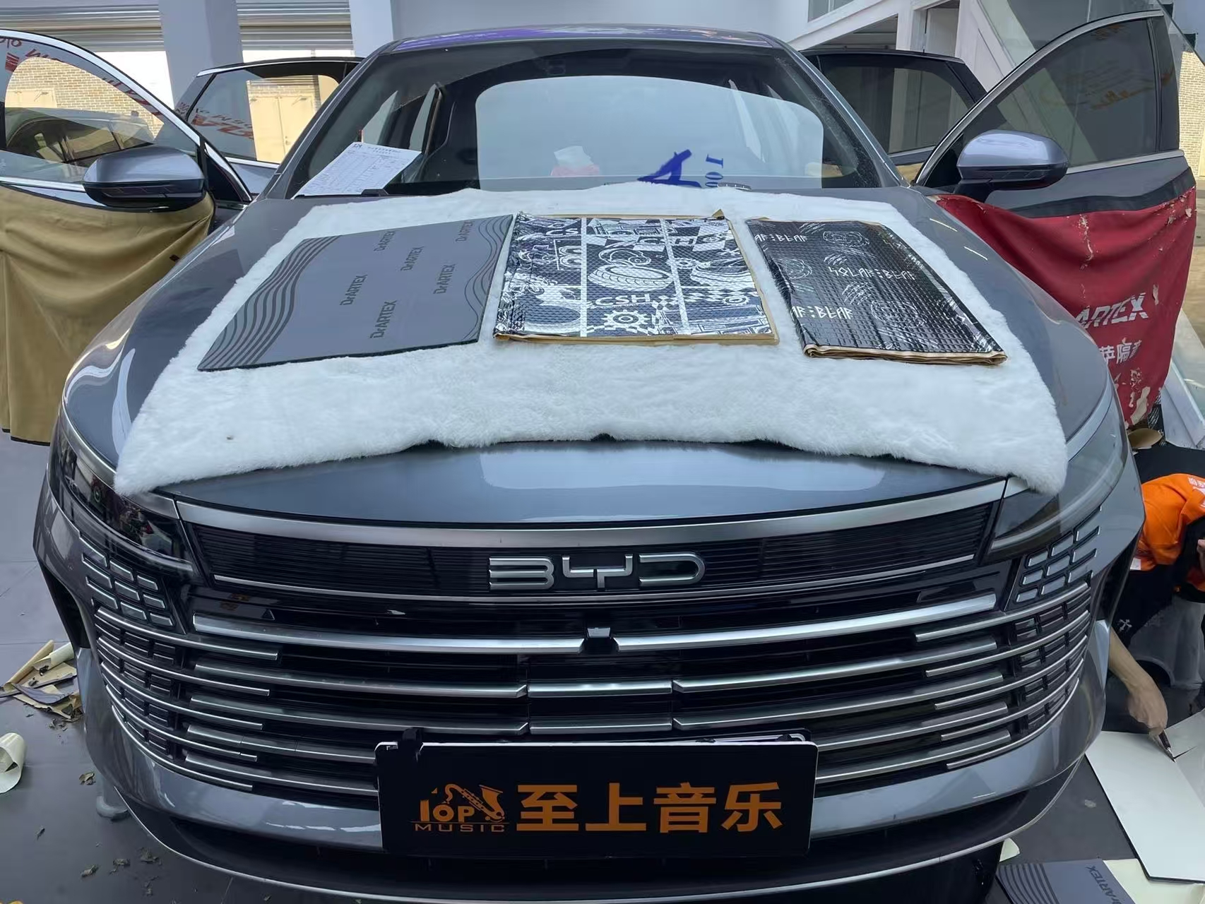 比亚迪驱逐舰05四门四轮隔音，让车内空间更安静