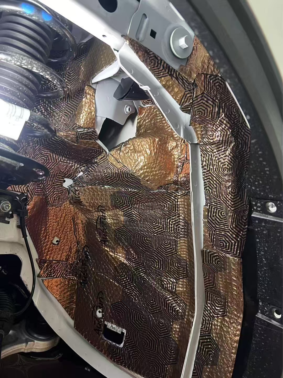 福特锐际隔音升级，减少噪音煎熬