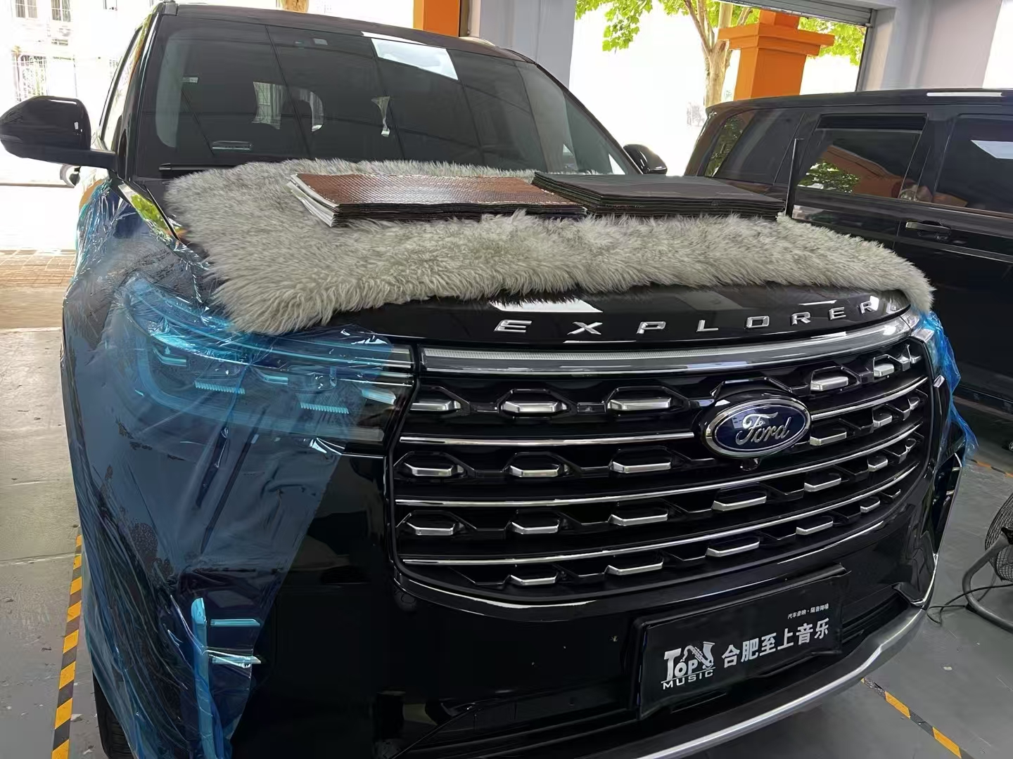 福特探界者四轮隔音，降低胎噪路噪