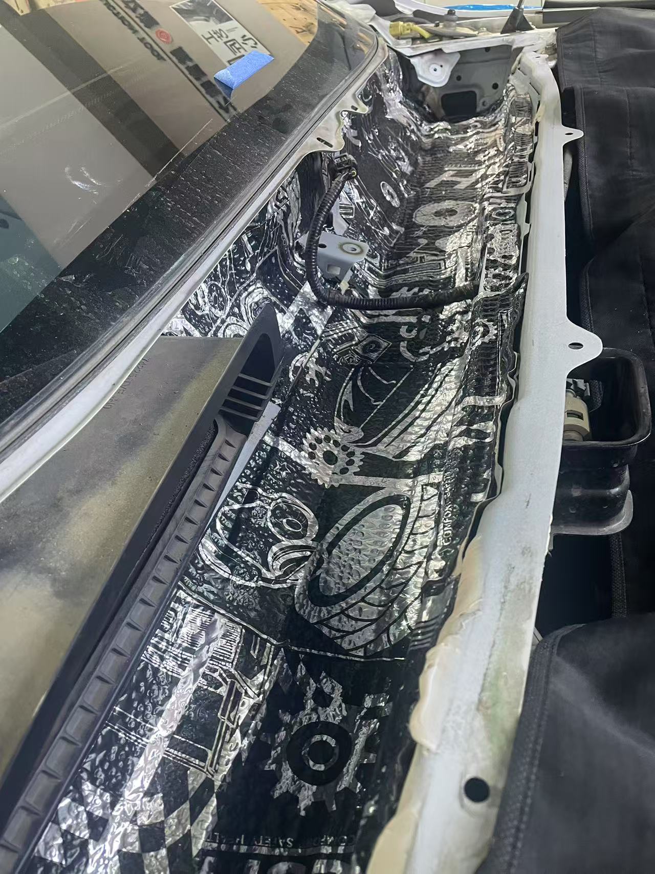 U型槽 俄罗斯CSH银卫盾减振板.jpg